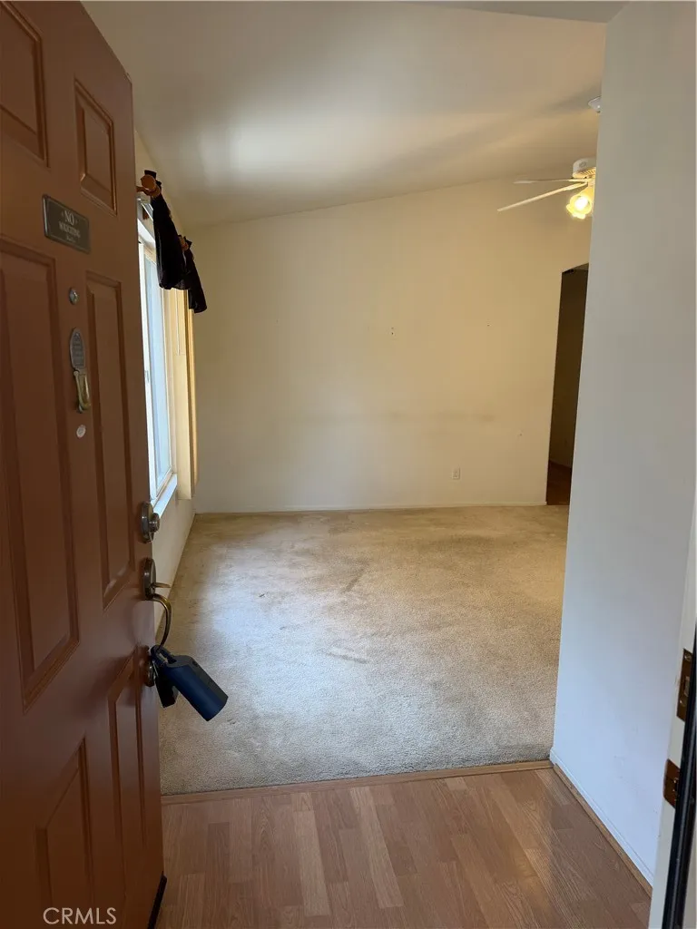 14699 Queen Valley Victorville, CA 92394