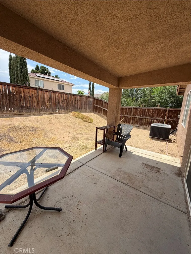 14699 Queen Valley Victorville, CA 92394