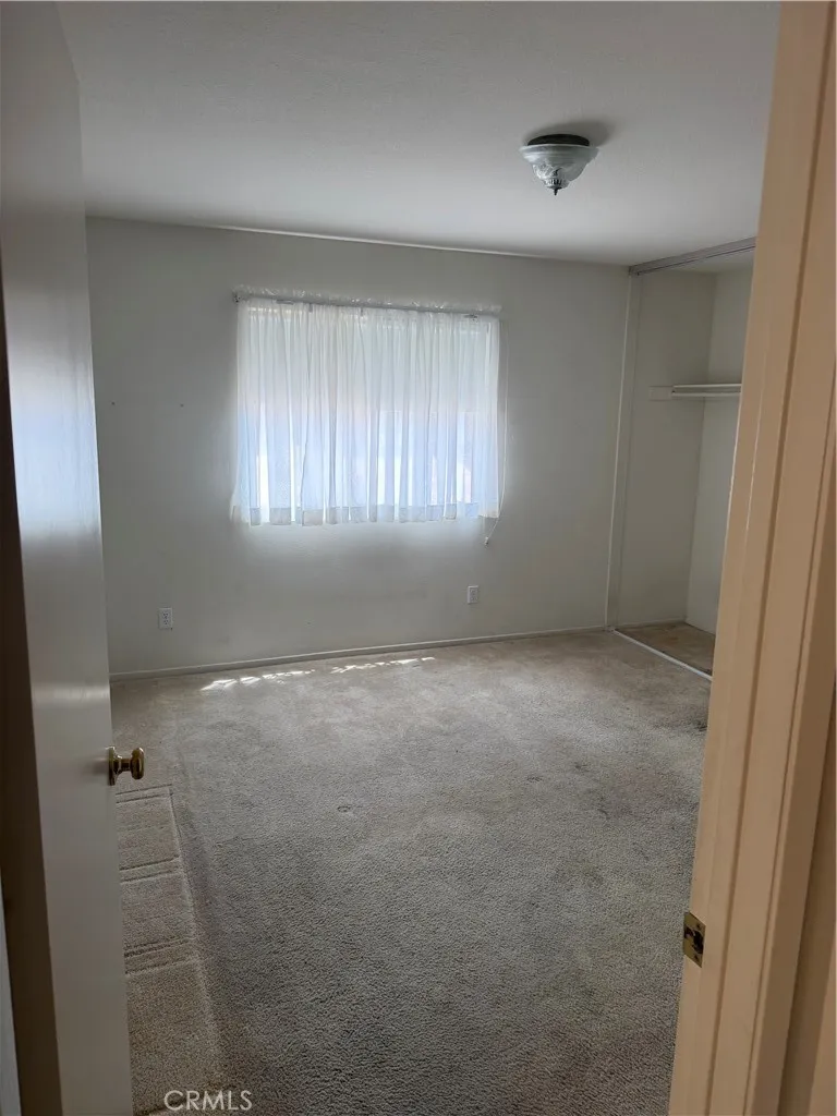 14699 Queen Valley Victorville, CA 92394