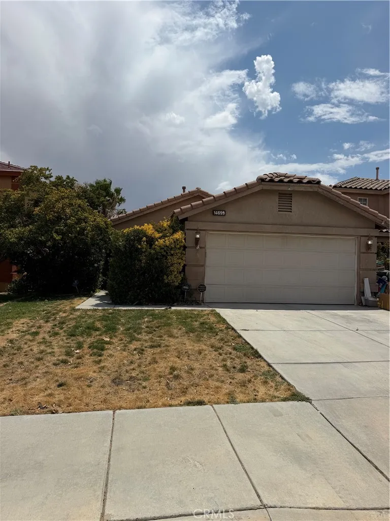14699 Queen Valley Victorville, CA 92394