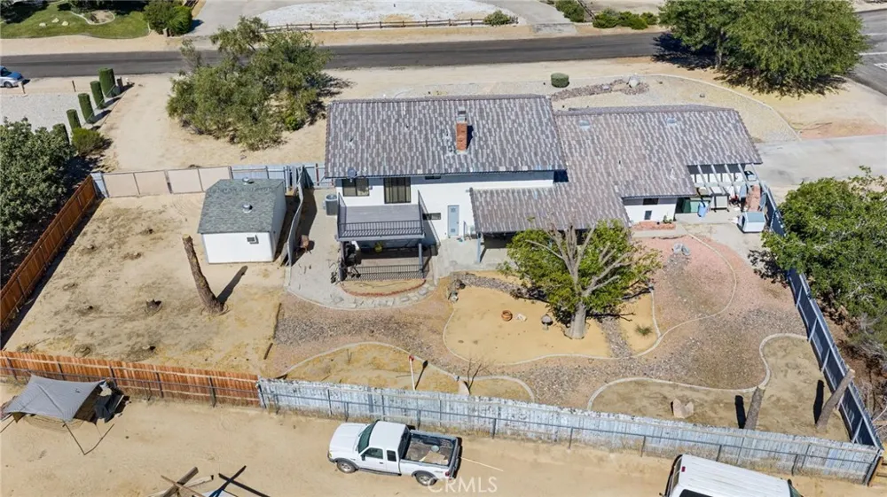 19403 Oneida Court Apple Valley, CA 92307