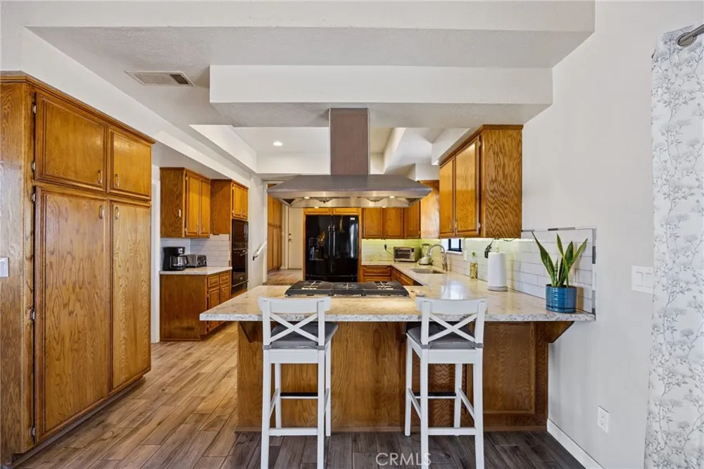 19403 Oneida Court Apple Valley, CA 92307