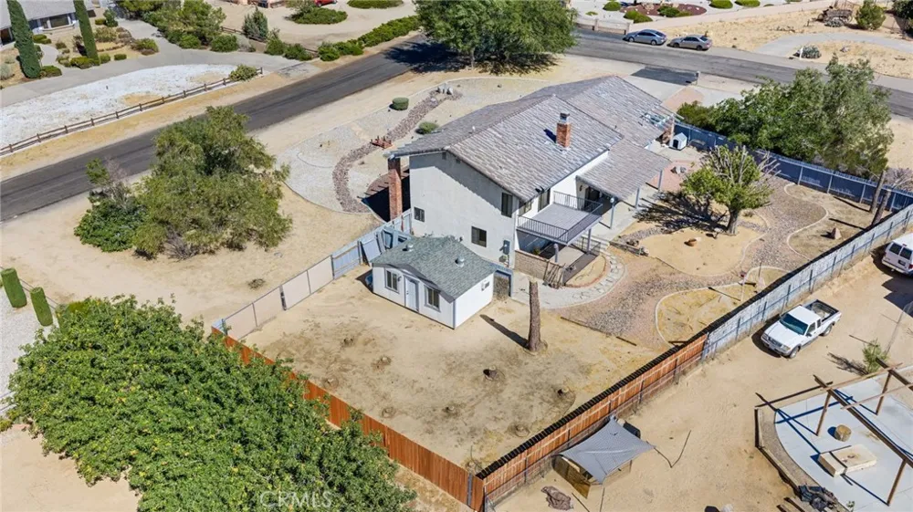 19403 Oneida Court Apple Valley, CA 92307