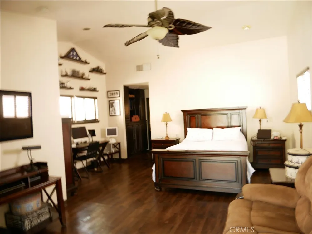 18090 Mariner Drive Victor Valley, CA 92395