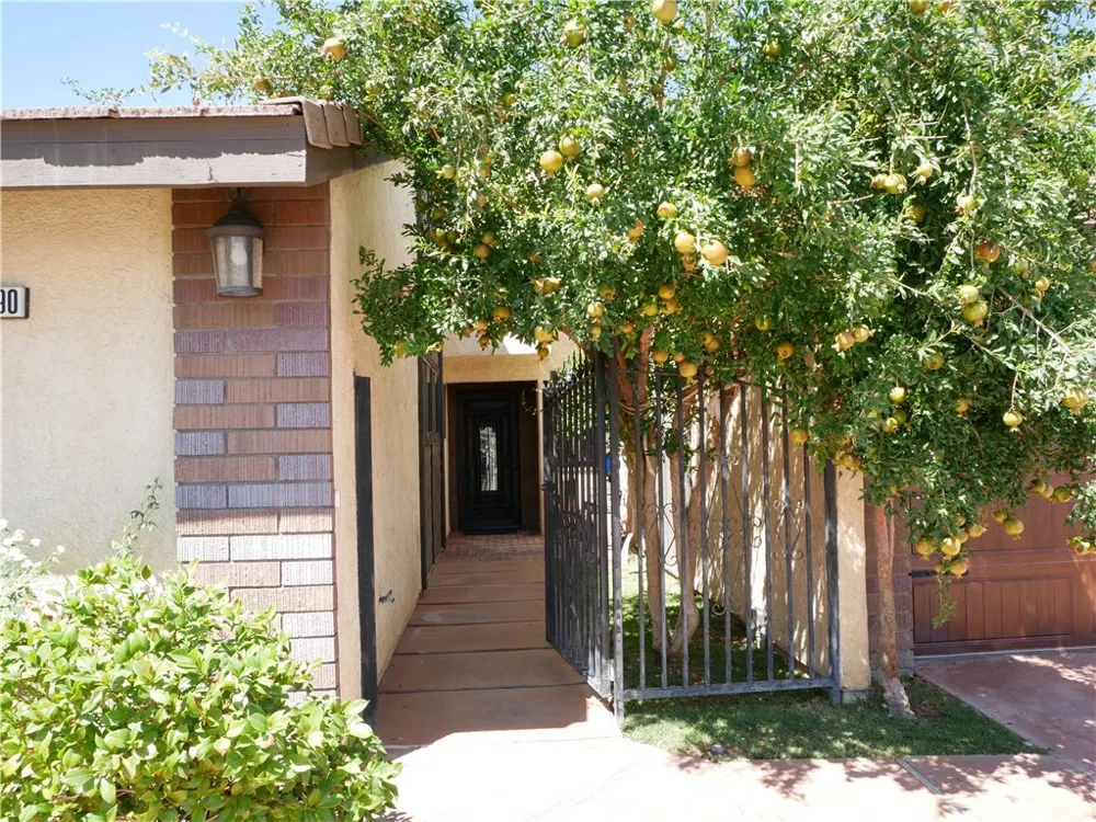 18090 Mariner Drive Victor Valley, CA 92395
