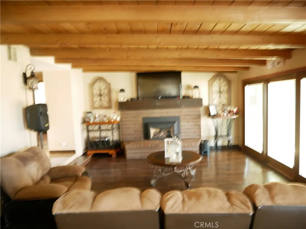 18090 Mariner Drive Victor Valley, CA 92395