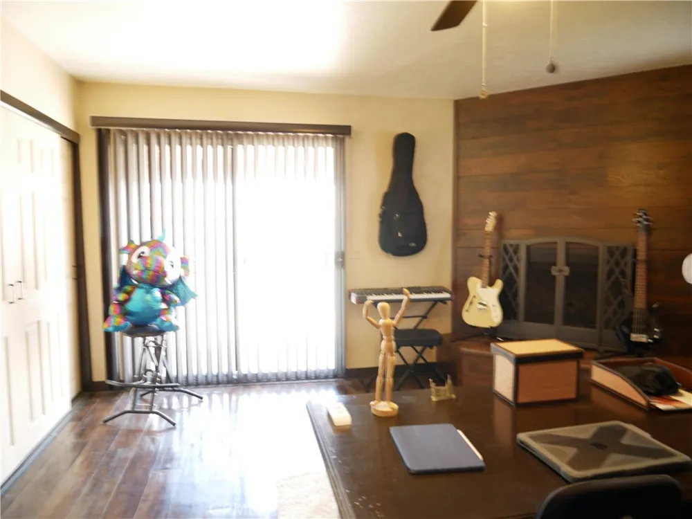 18090 Mariner Drive Victor Valley, CA 92395