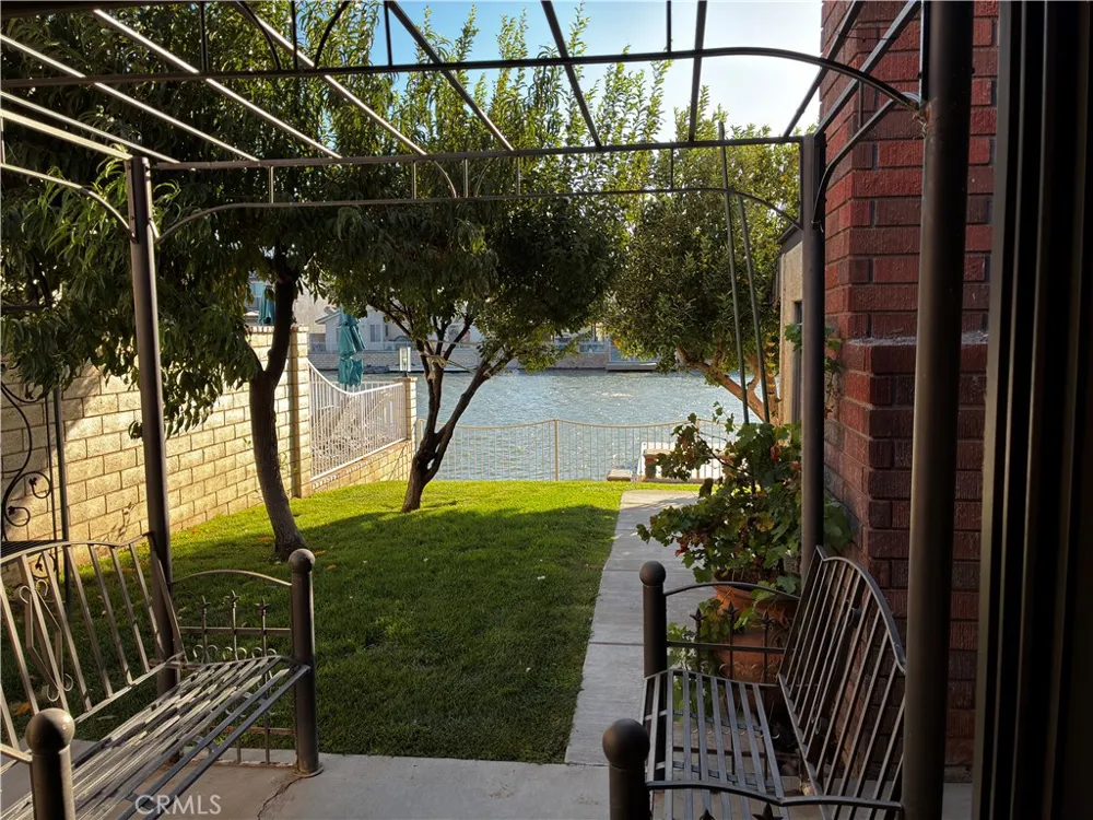 18090 Mariner Drive Victor Valley, CA 92395