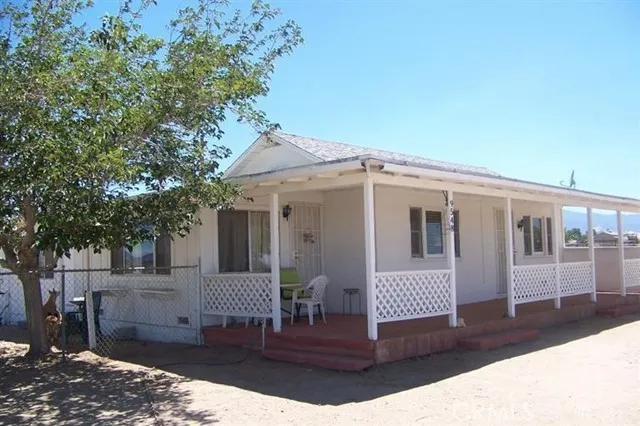 9548 White Rd Phelan, CA 92371