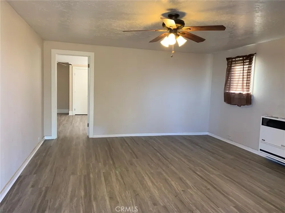 9548 White Rd Phelan, CA 92371