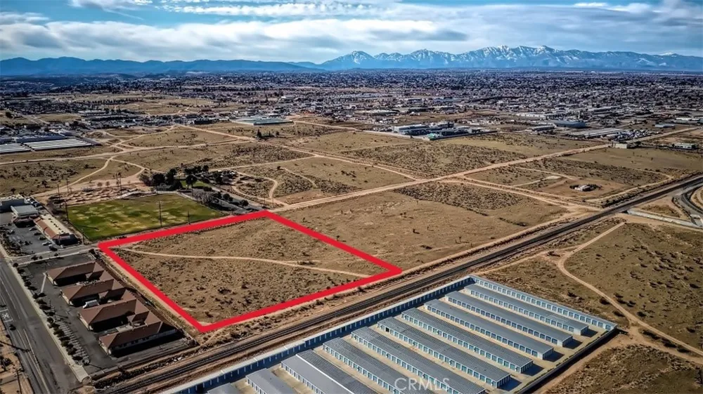 Live Oak Street Hesperia, CA 92345