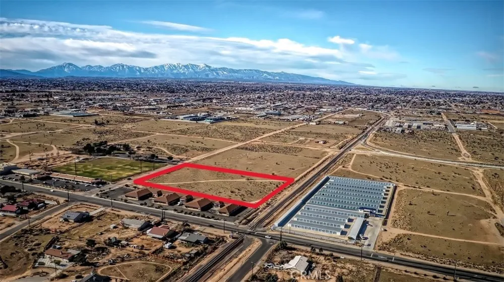 Live Oak Street Hesperia, CA 92345