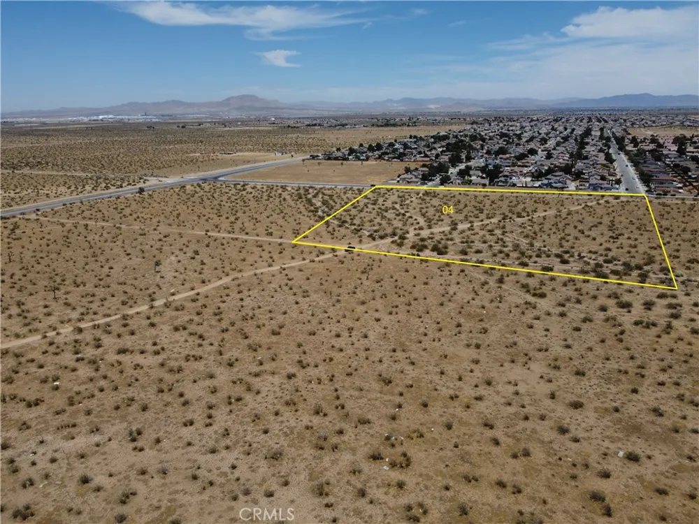 4 Aster Adelanto, CA 92301