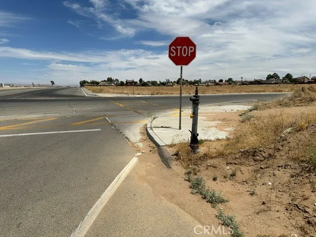 4 Aster Adelanto, CA 92301