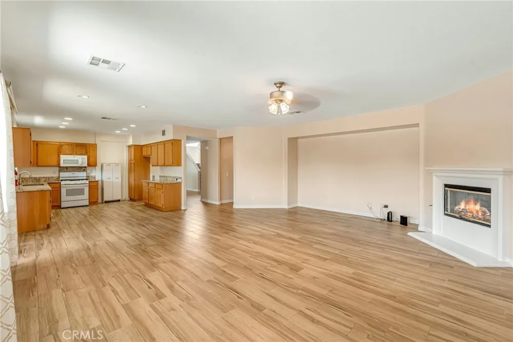 15143 Arcadian Adelanto, CA 92301