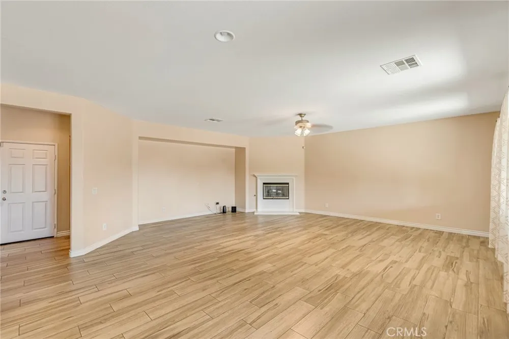 15143 Arcadian Adelanto, CA 92301