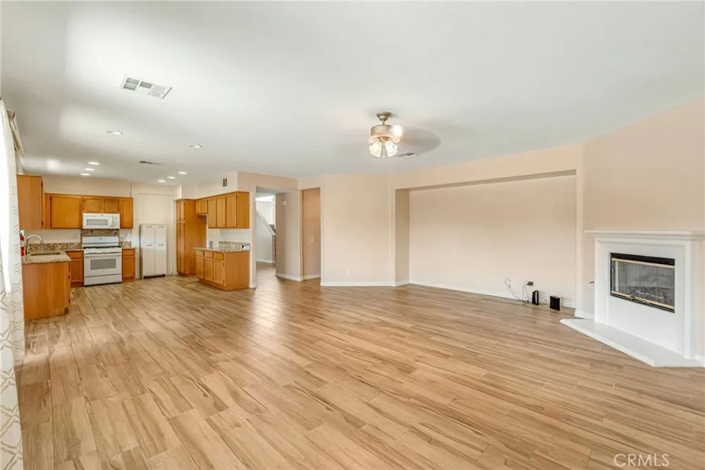 15143 Arcadian Adelanto, CA 92301
