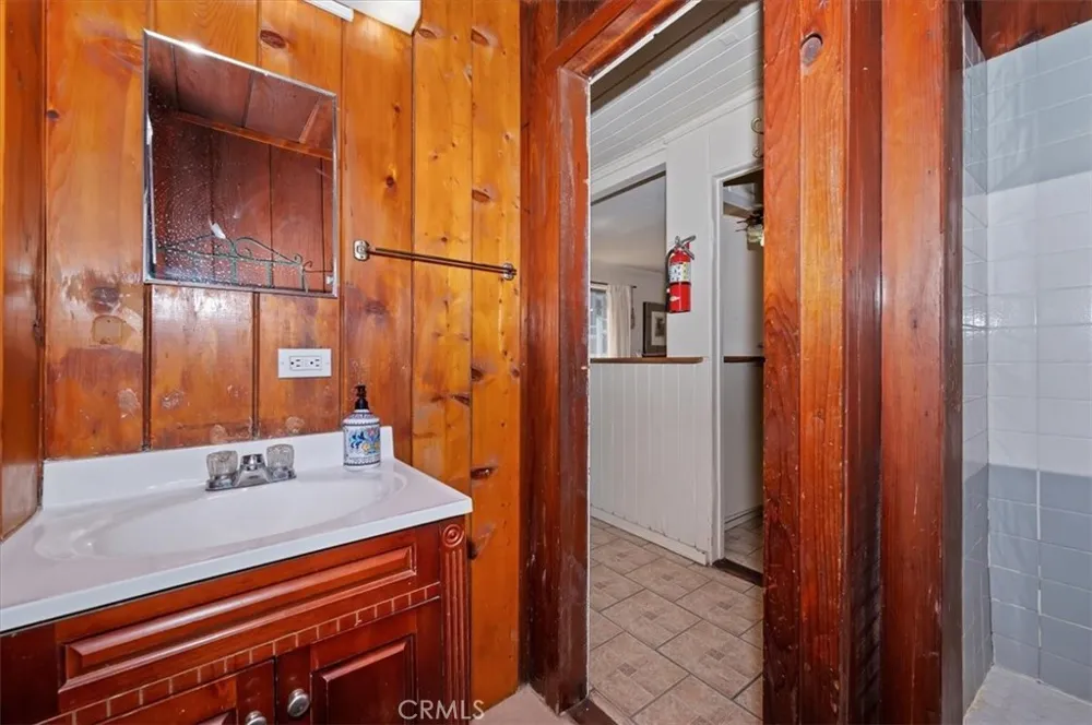 22838 Waters Crestline, CA 92325