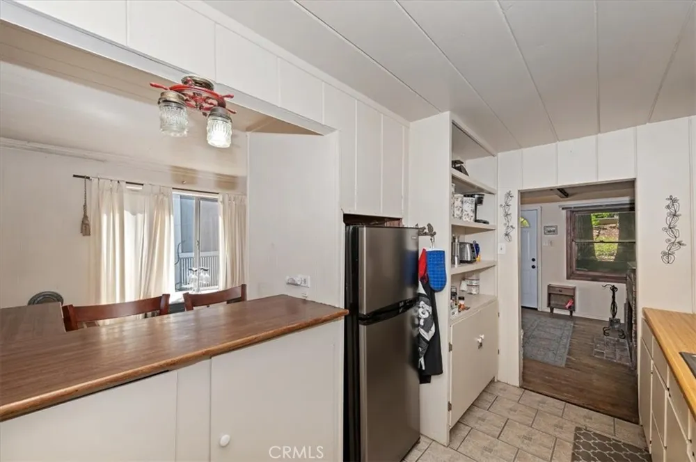 22838 Waters Crestline, CA 92325