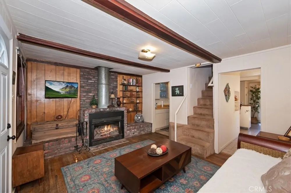 22838 Waters Crestline, CA 92325