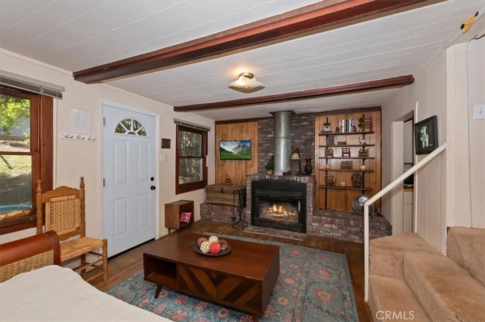 22838 Waters Crestline, CA 92325