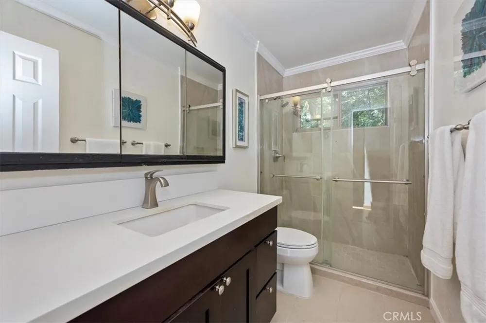 260 El Dorado Drive Lake Arrowhead, CA 92352