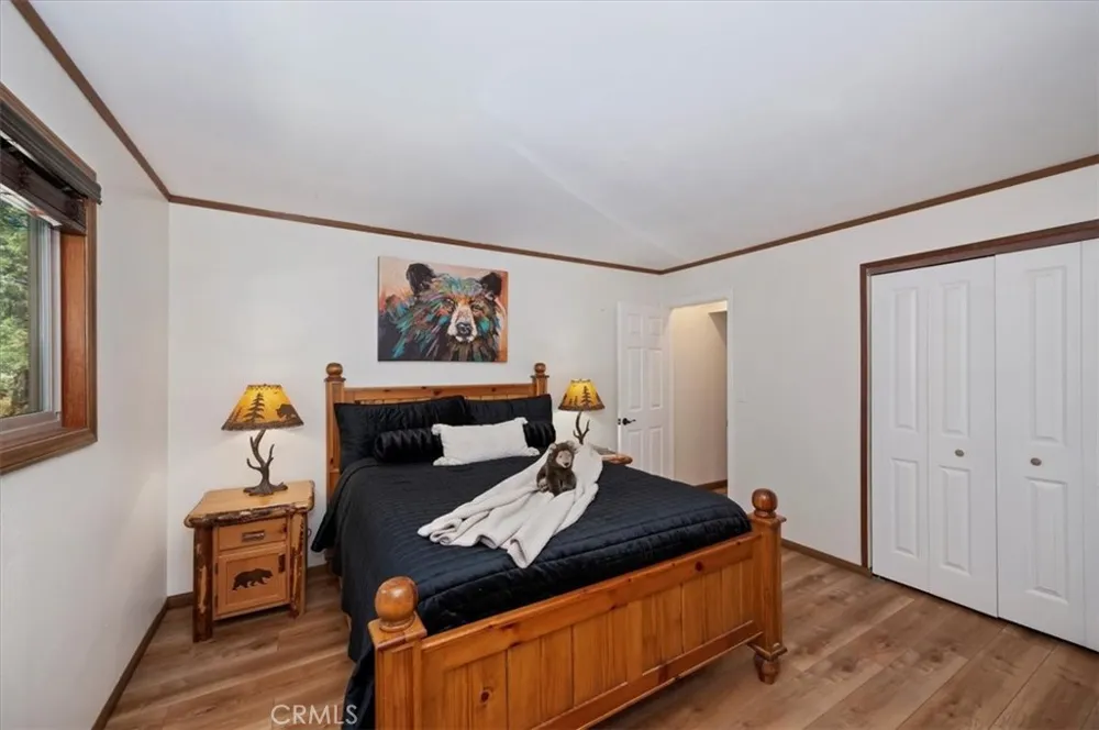 260 El Dorado Drive Lake Arrowhead, CA 92352