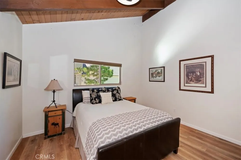 260 El Dorado Drive Lake Arrowhead, CA 92352