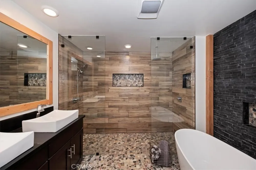 260 El Dorado Drive Lake Arrowhead, CA 92352