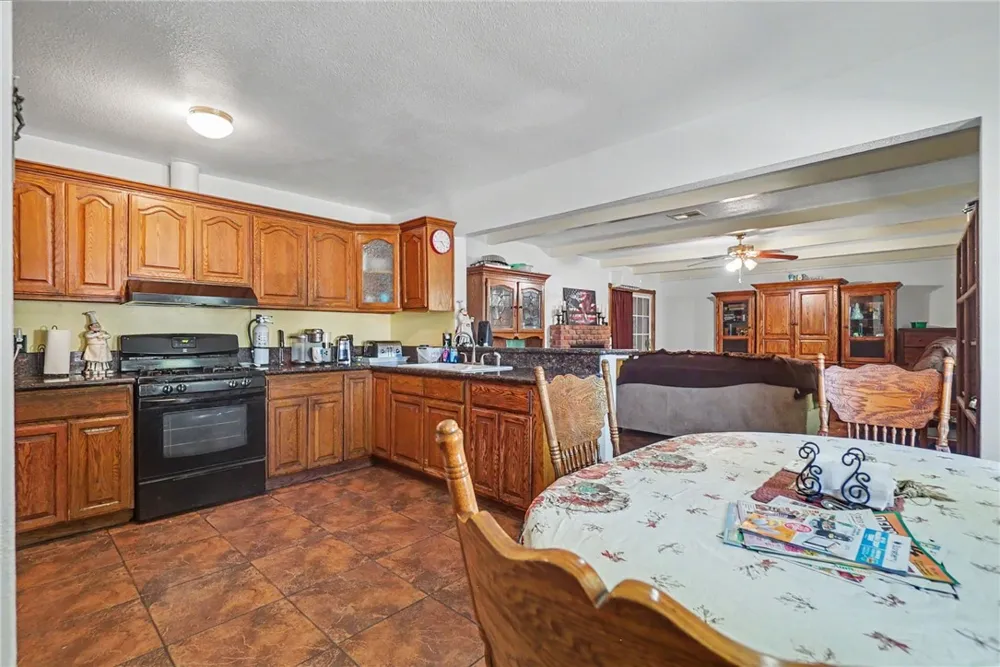 7746 Mckinley Avenue San Bernardino, CA 92410