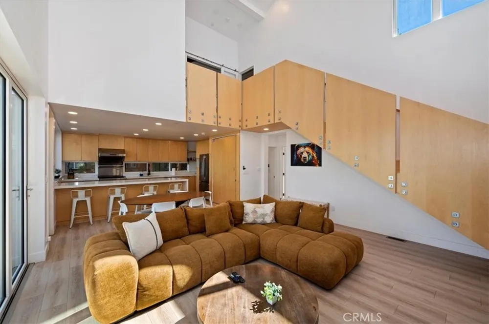 693 Villa Grove Big Bear Lake, CA 92314