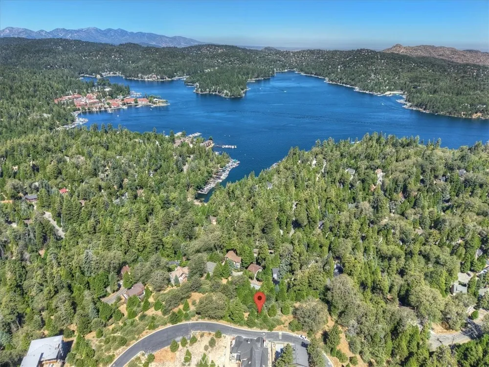 149 Mill Pond Road Lake Arrowhead, CA 92352