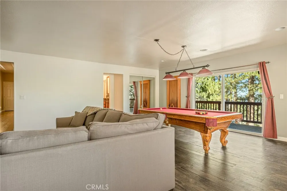 30080 Pixie Running Springs, CA 92382