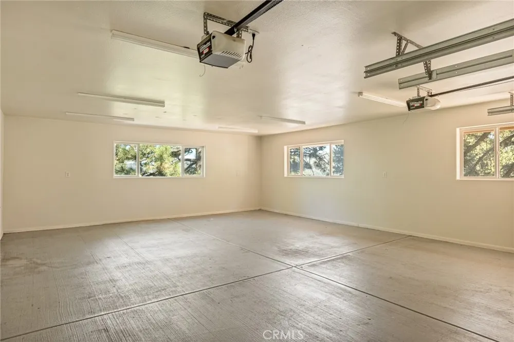 30080 Pixie Running Springs, CA 92382