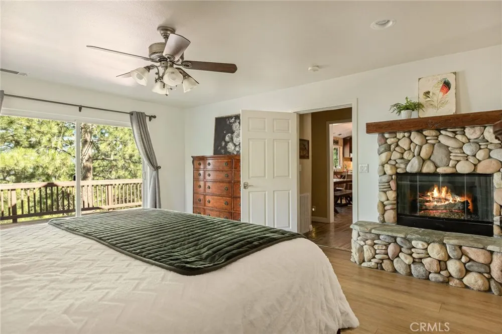 30080 Pixie Running Springs, CA 92382