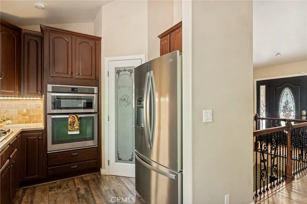 30080 Pixie Running Springs, CA 92382