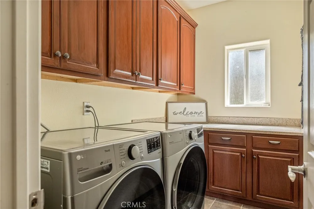 30080 Pixie Running Springs, CA 92382