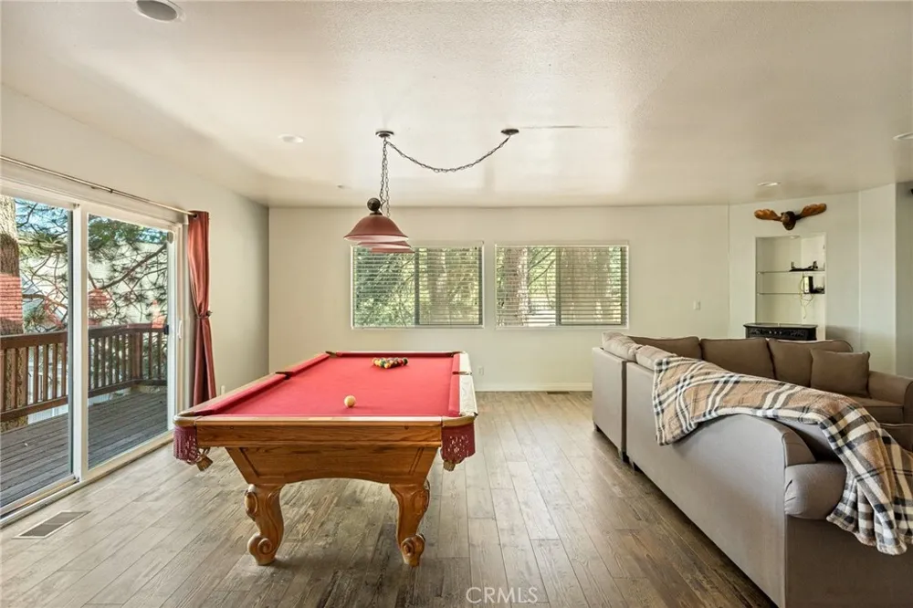 30080 Pixie Running Springs, CA 92382