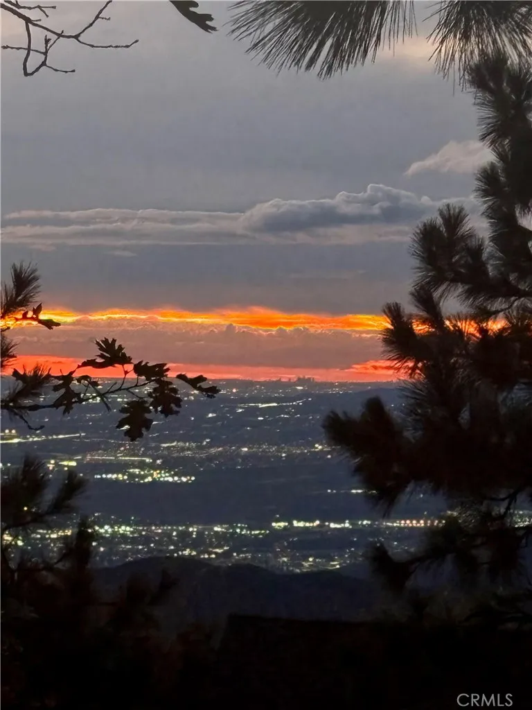 30080 Pixie Running Springs, CA 92382