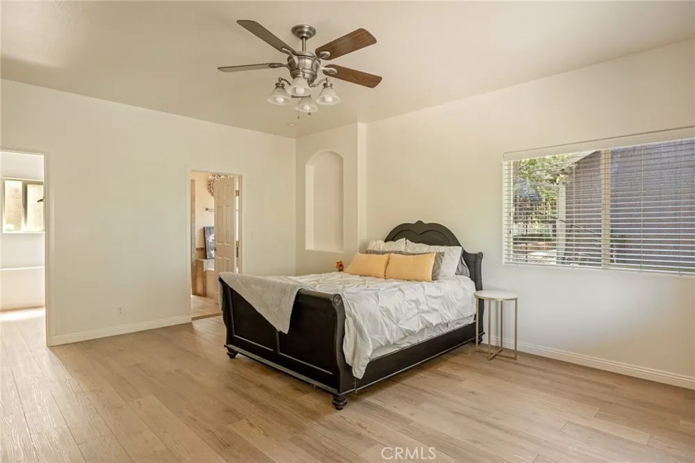 30080 Pixie Running Springs, CA 92382