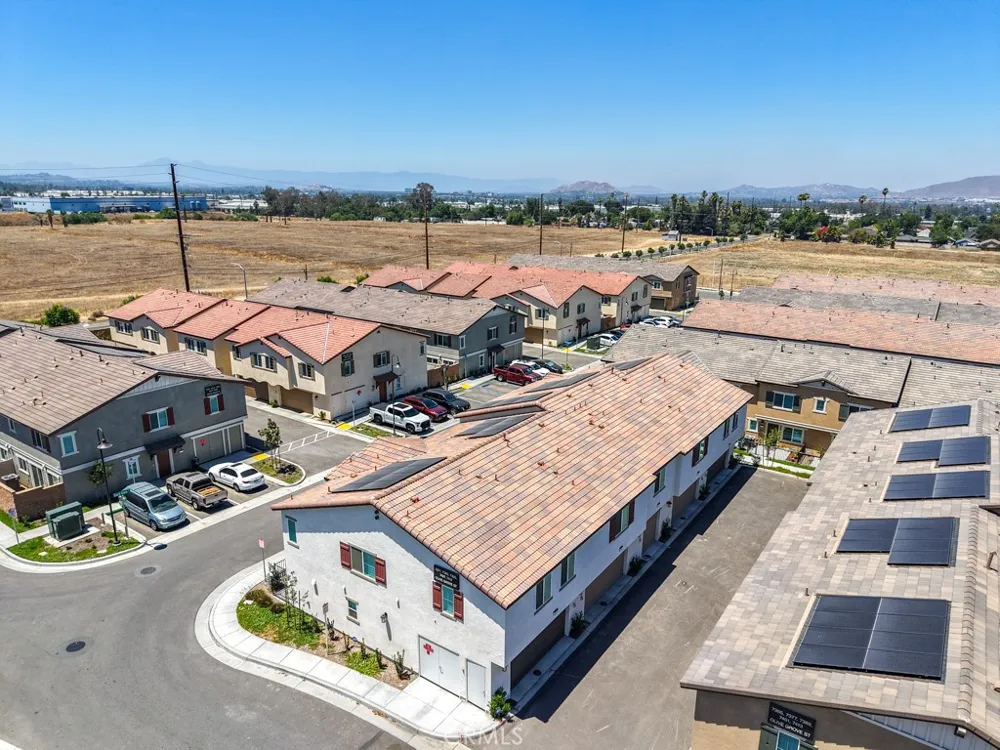 7419 Olive Grove Street Riverside, CA 92507