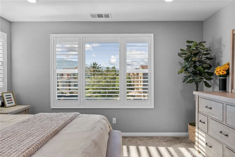 7155 Citrus #134 Fontana, CA 92336