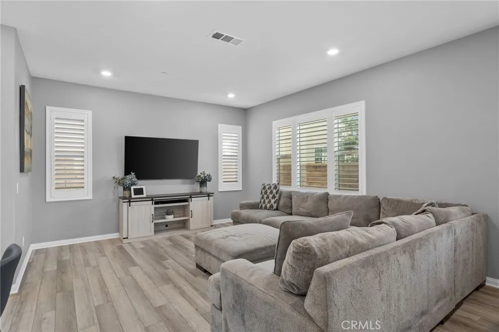 7155 Citrus #134 Fontana, CA 92336