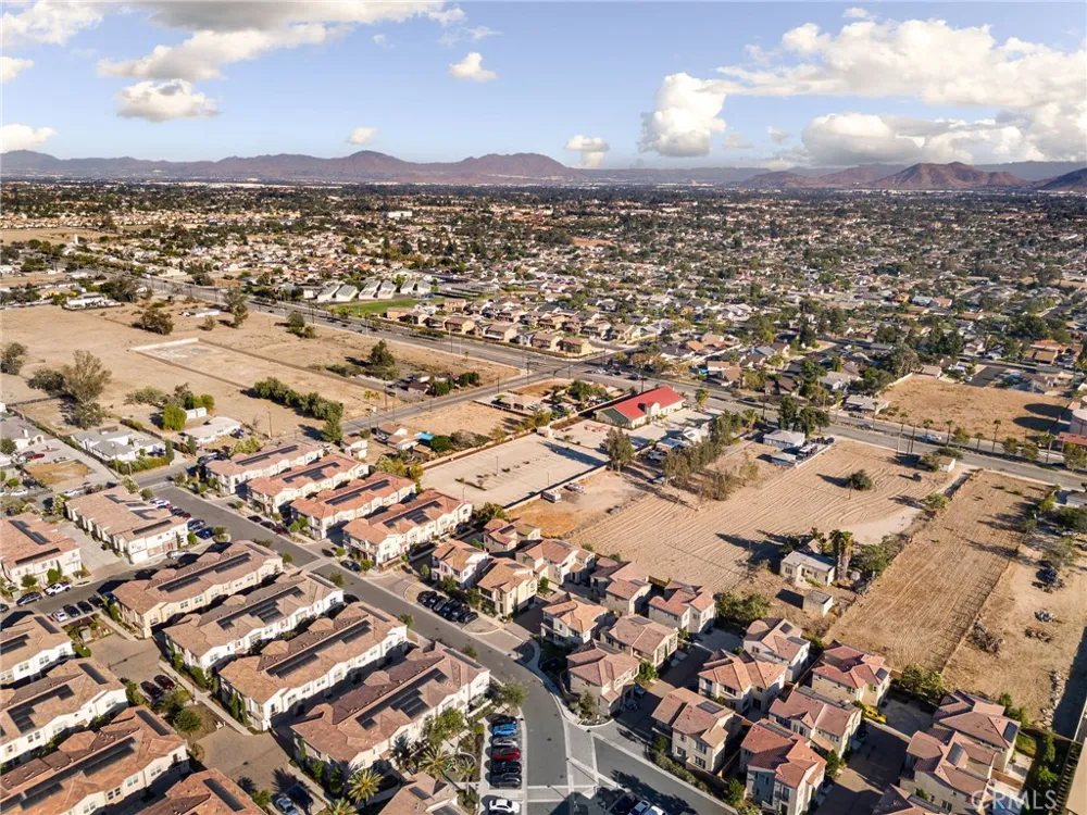 7155 Citrus #134 Fontana, CA 92336