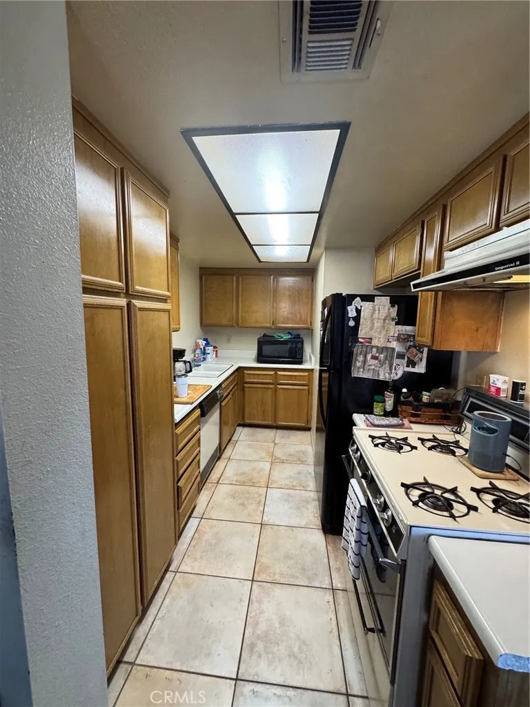 2170 Aspenwood Court San Bernardino, CA 92404