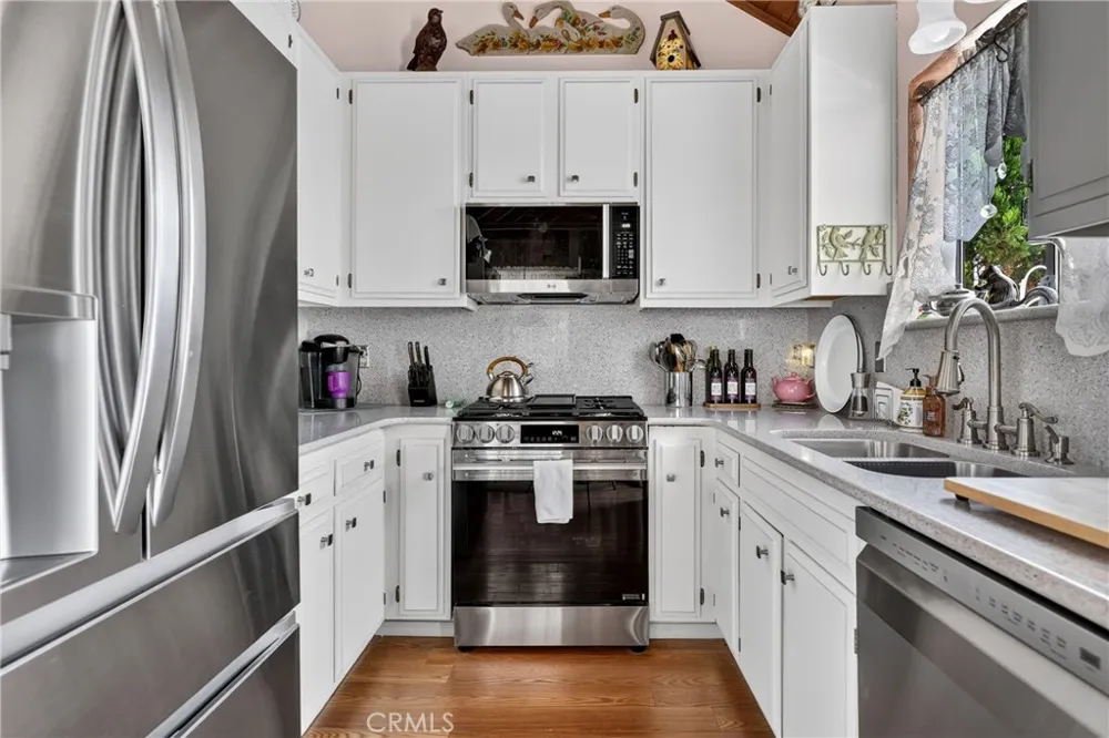 1127 Yukon Lake Arrowhead, CA 92352
