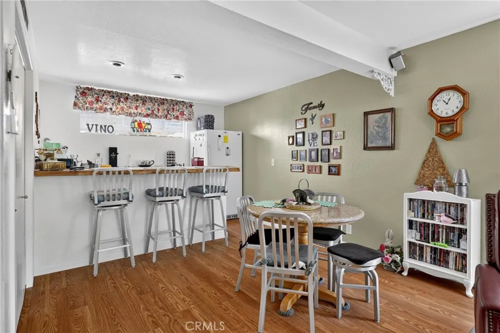 1127 Yukon Lake Arrowhead, CA 92352