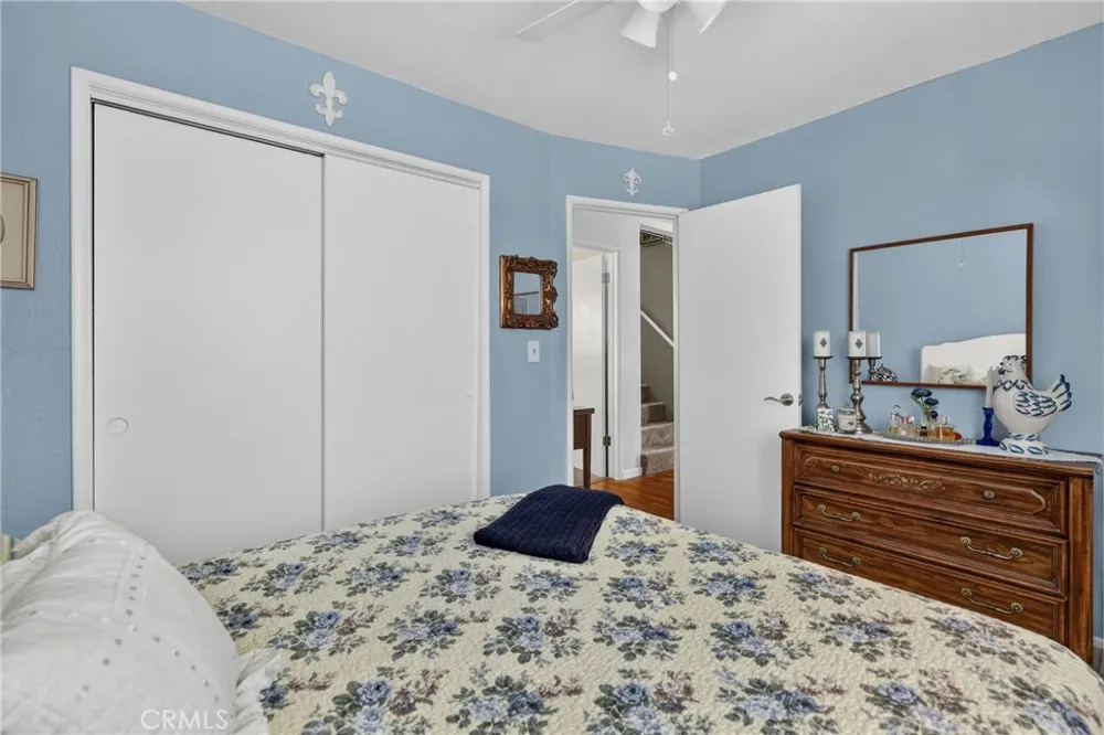 1127 Yukon Lake Arrowhead, CA 92352