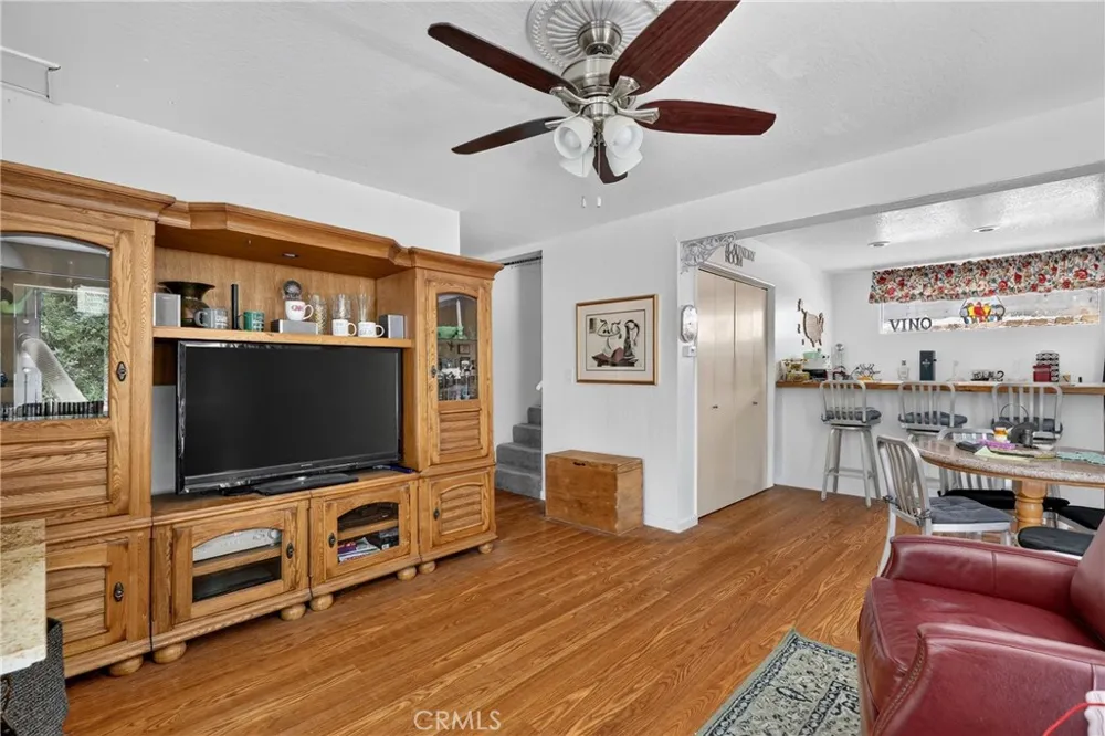 1127 Yukon Lake Arrowhead, CA 92352