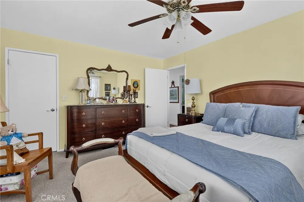 1127 Yukon Lake Arrowhead, CA 92352